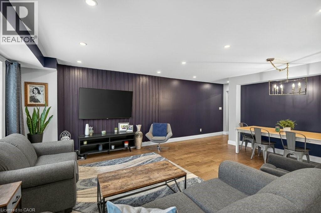 2 Sylvia Avenue, Hamilton, Ontario  L8K 2B3 - Photo 5 - 40796441