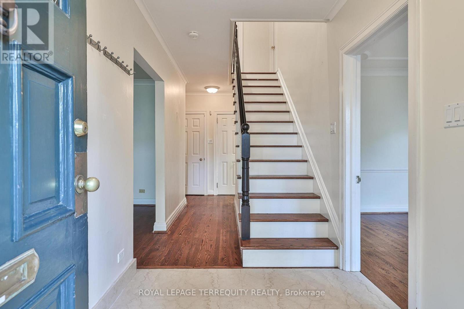 5 Apsley Road, Toronto, Ontario  M5M 2X7 - Photo 5 - C12671230