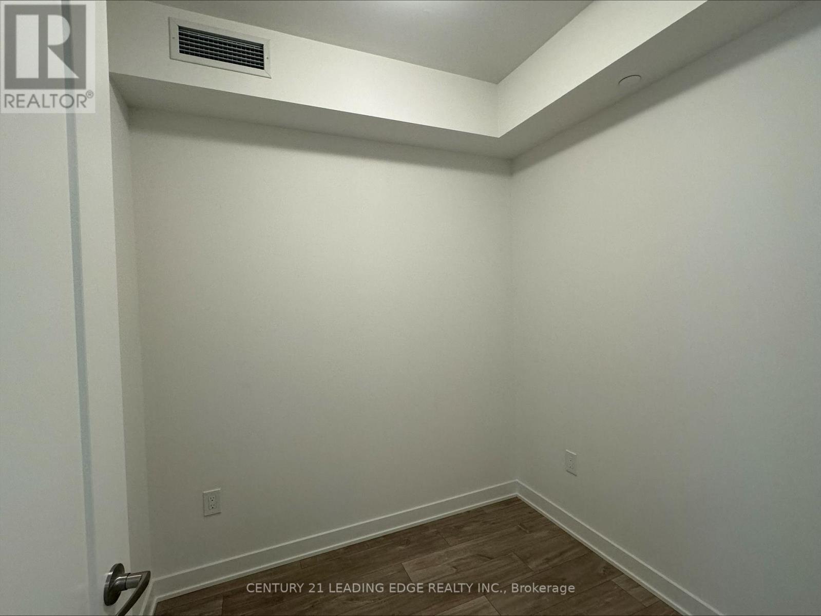 1622 - 70 Princess Street, Toronto, Ontario  M5A 0X6 - Photo 12 - C12671256