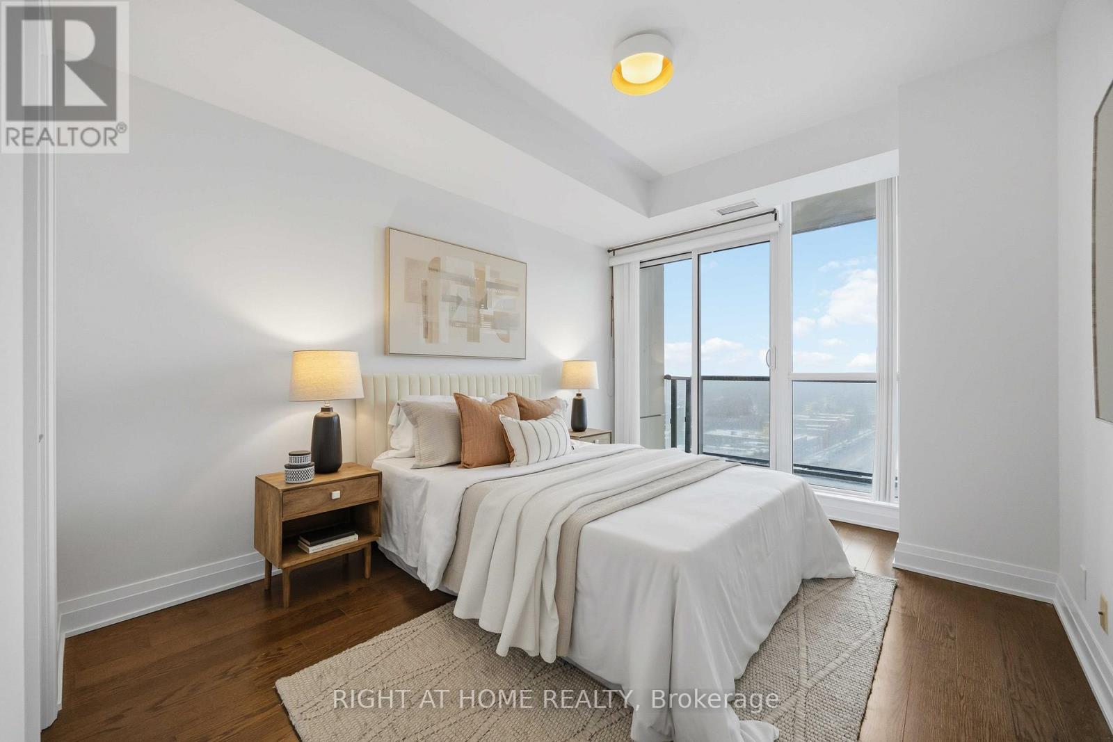 909 - 530 St Clair Avenue W, Toronto, Ontario  M6C 0A2 - Photo 10 - C12671278