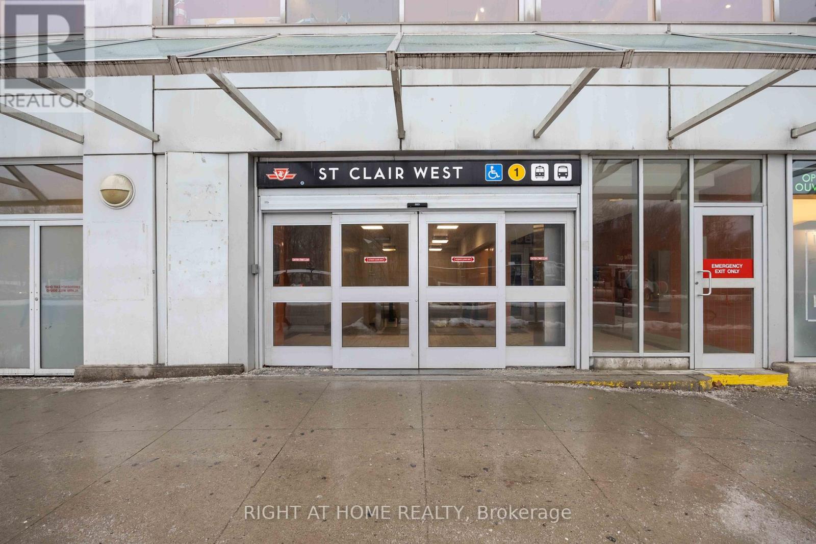 909 - 530 St Clair Avenue W, Toronto, Ontario  M6C 0A2 - Photo 27 - C12671278