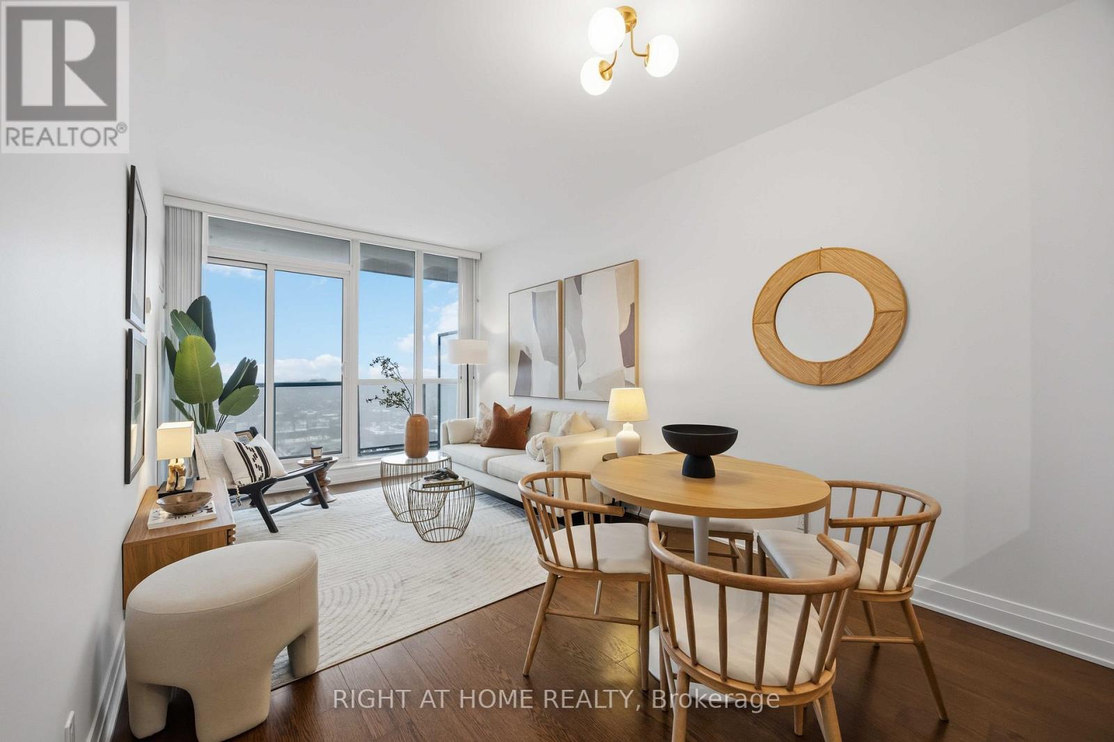 909 - 530 St Clair Avenue W, Toronto, Ontario  M6C 0A2 - Photo 6 - C12671278