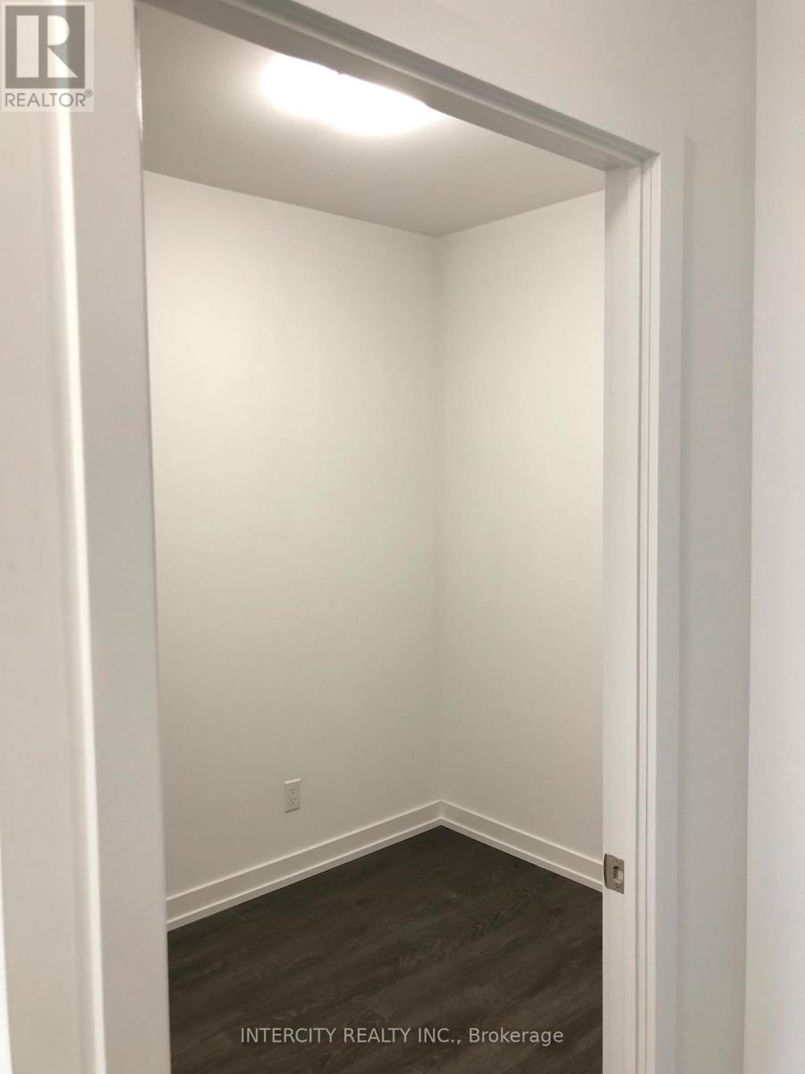 304 - 159 Wellesley Street E, Toronto, Ontario  M4Y 1J2 - Photo 2 - C12671298