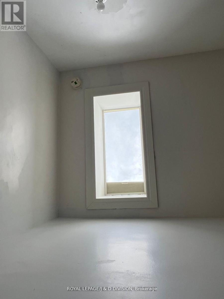 51 Chicora Avenue, Toronto, Ontario  M5R 1T7 - Photo 27 - C12671366