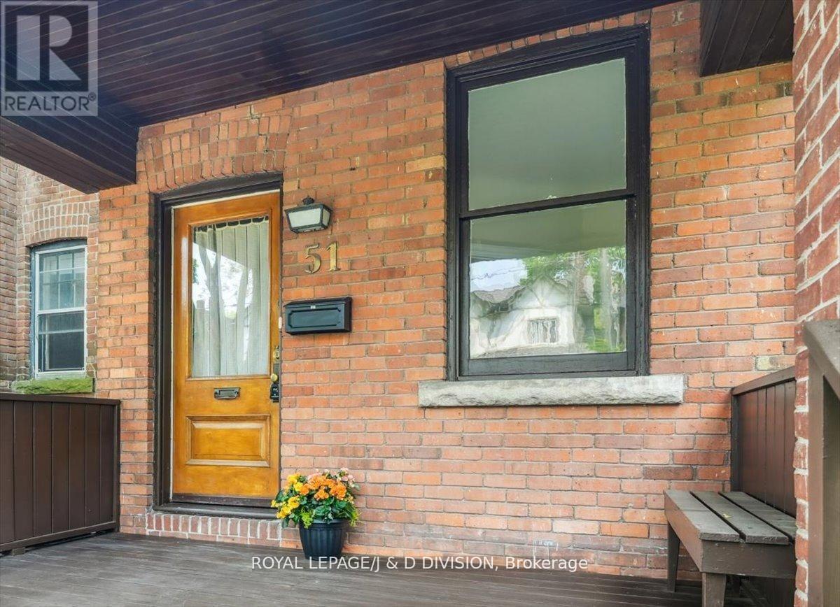 51 Chicora Avenue, Toronto, Ontario  M5R 1T7 - Photo 3 - C12671366