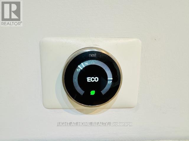 304 - 39 Brant Street, Toronto, Ontario  M5V 2L9 - Photo 17 - C12671394