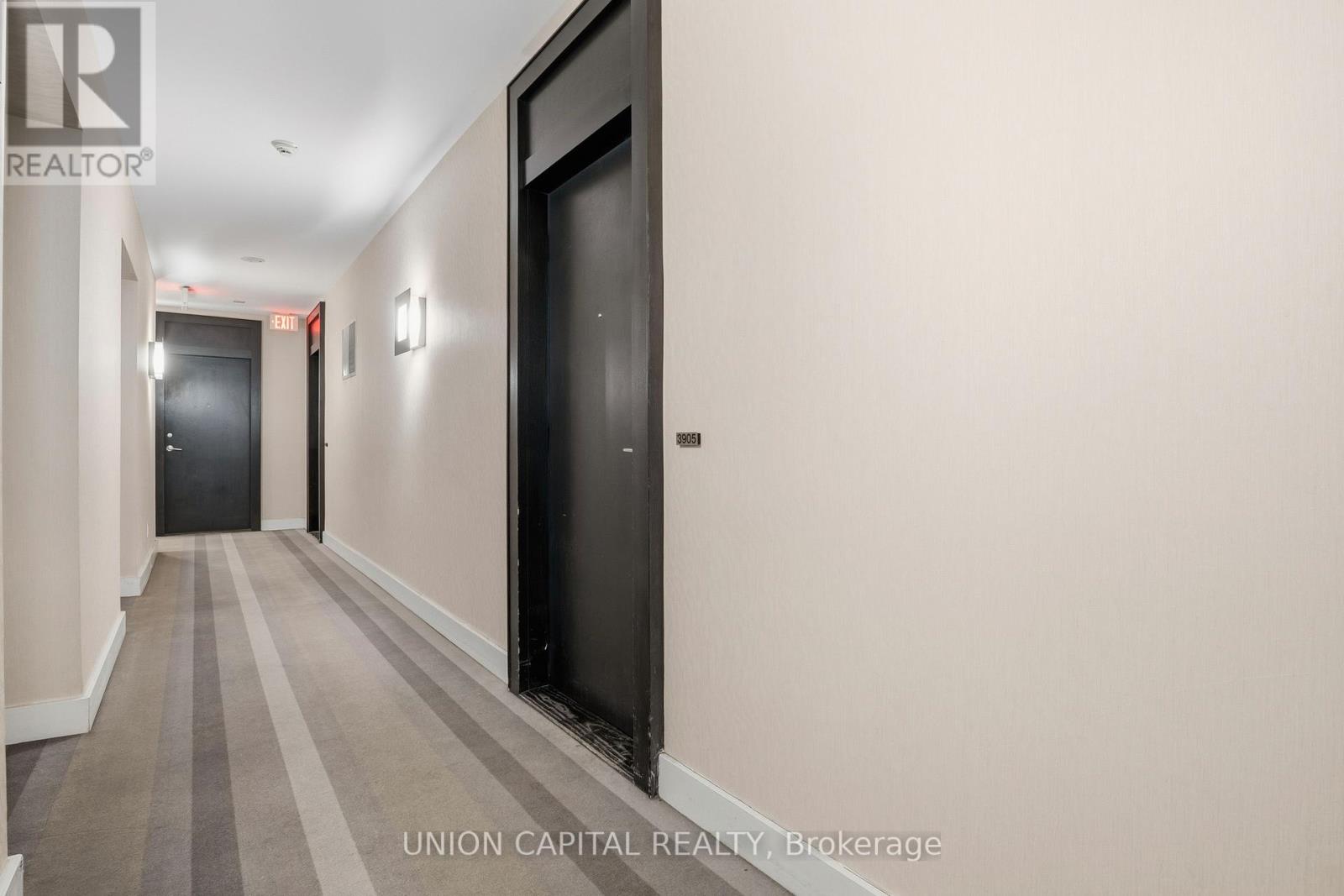 3905 - 33 Charles Street E, Toronto, Ontario  M4Y 1R9 - Photo 3 - C12671446