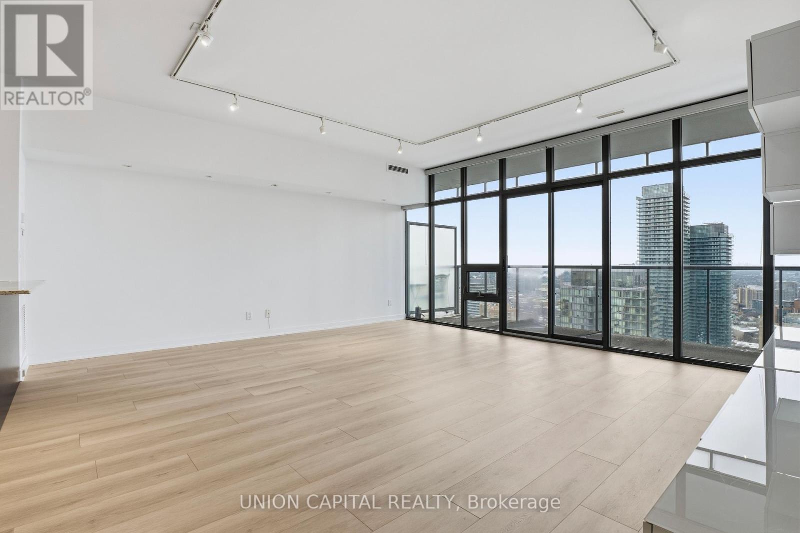 3905 - 33 Charles Street E, Toronto, Ontario  M4Y 1R9 - Photo 7 - C12671446