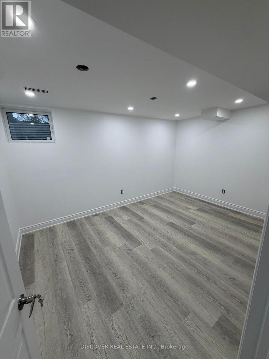 1569 Pennel Drive, Oshawa, Ontario  L1K 0J9 - Photo 2 - E12666514