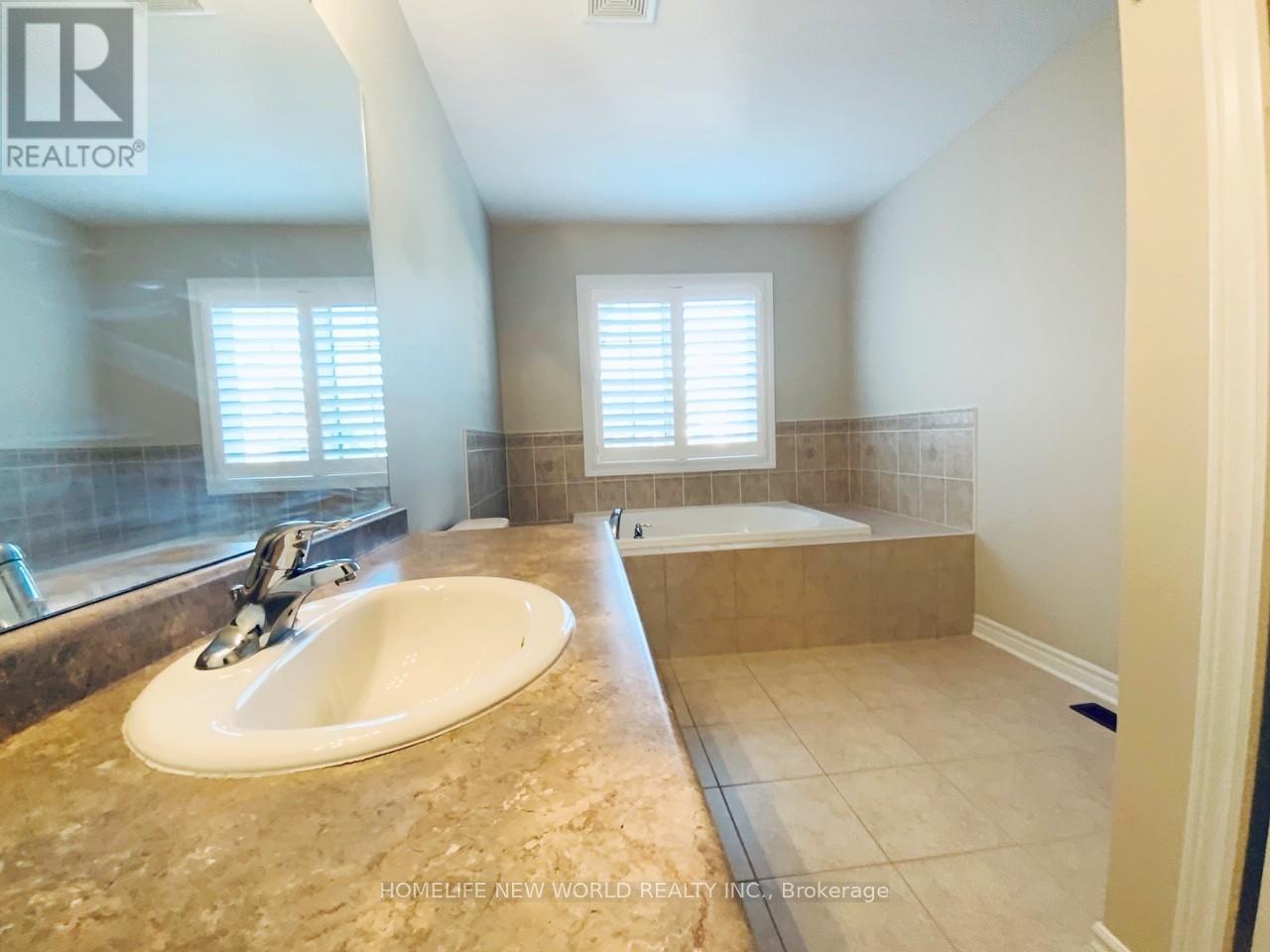 29 Florence Drive, Whitby, Ontario  L1R 0K2 - Photo 13 - E12671160