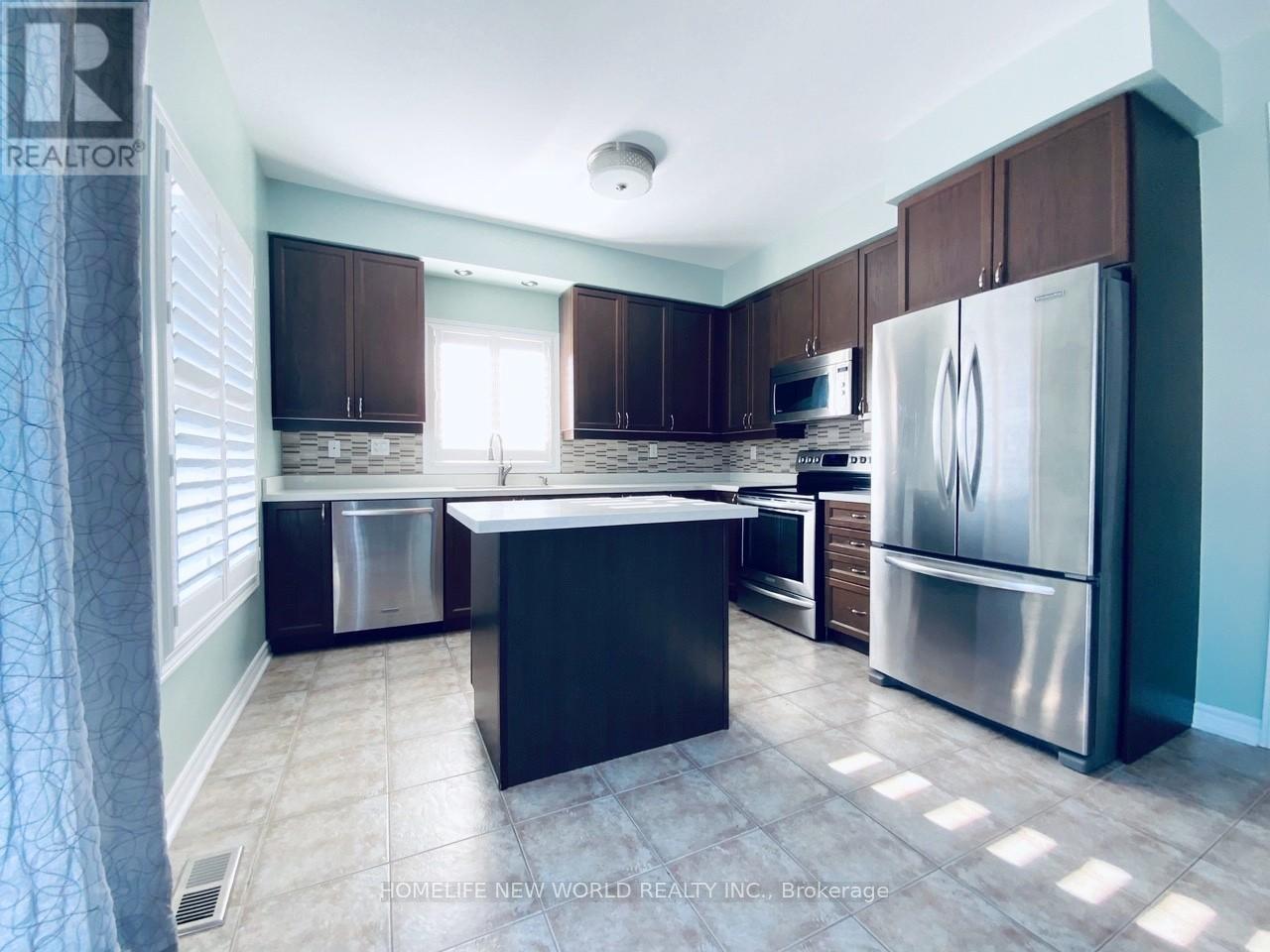 29 Florence Drive, Whitby, Ontario  L1R 0K2 - Photo 8 - E12671160