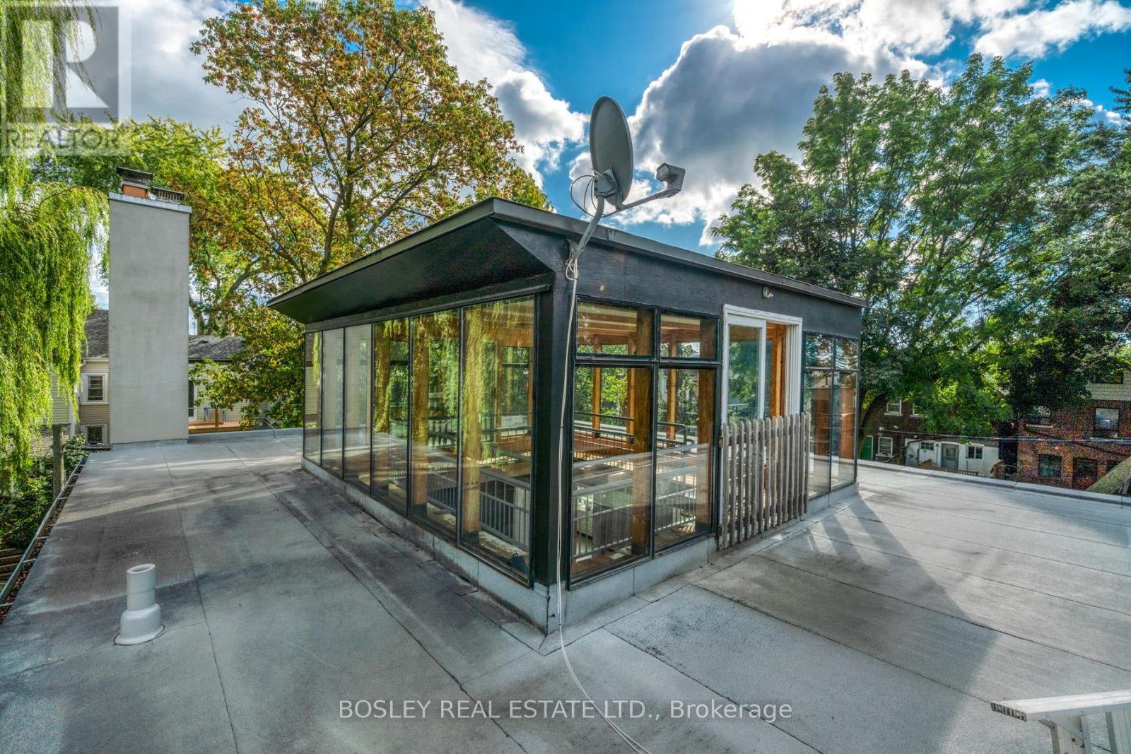 9 Peyton Lane, Toronto, Ontario  M4M 3B5 - Photo 31 - E12671192