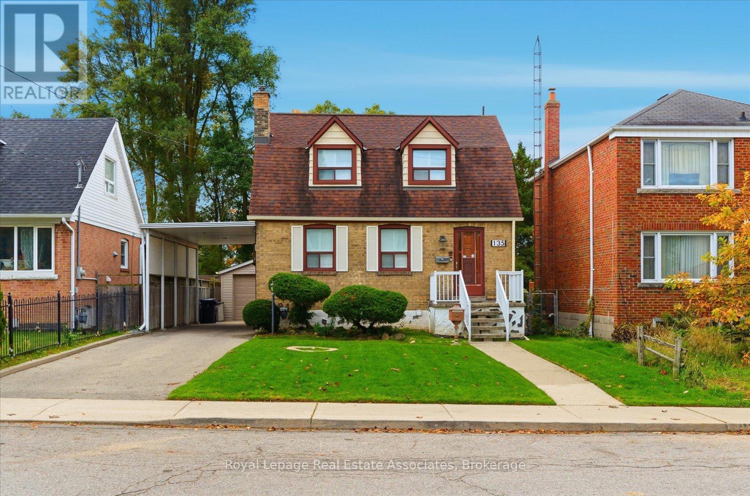 135 Tiago Avenue, Toronto, Ontario  M4B 2A6 - Photo 24 - E12671224