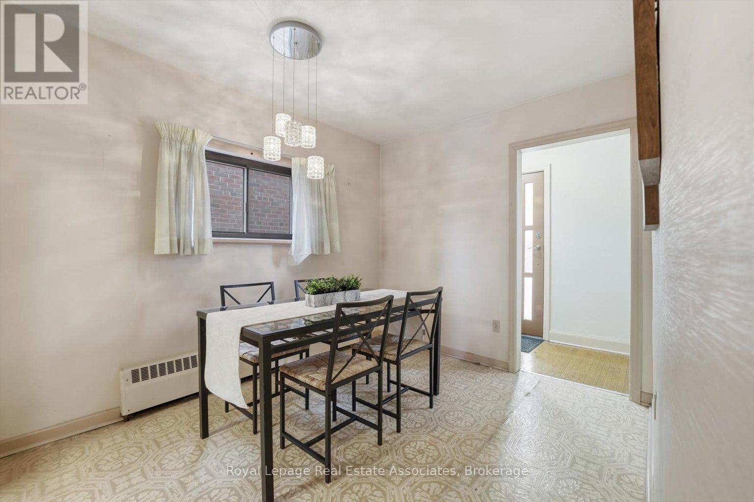 135 Tiago Avenue, Toronto, Ontario  M4B 2A6 - Photo 42 - E12671224