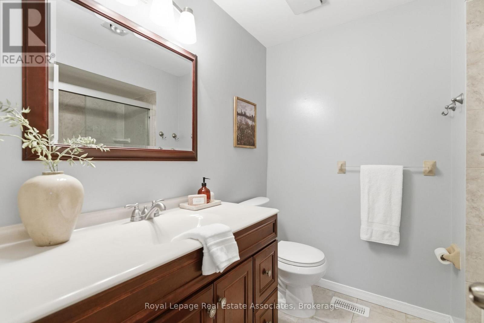 38 Bluebell Crescent, Whitby, Ontario L1P 1L1 - Photo 27 - E12671320