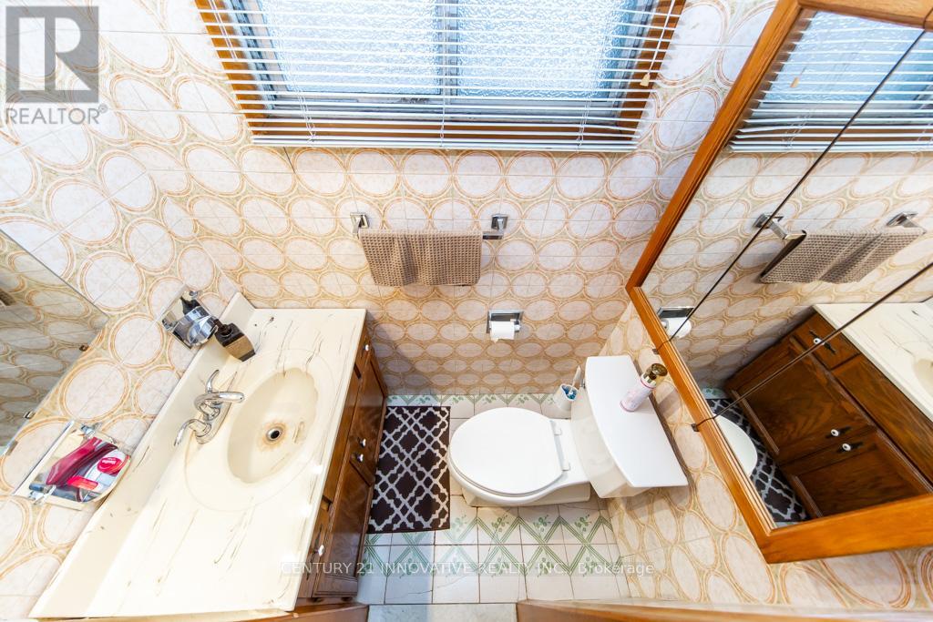 4 Albacore Crescent, Toronto, Ontario  M1H 2L3 - Photo 15 - E12671376