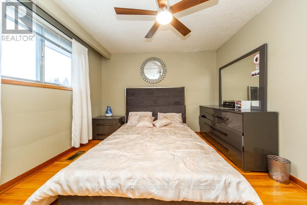 4 Albacore Crescent, Toronto, Ontario  M1H 2L3 - Photo 19 - E12671376