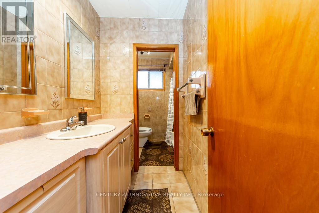 4 Albacore Crescent, Toronto, Ontario  M1H 2L3 - Photo 24 - E12671376