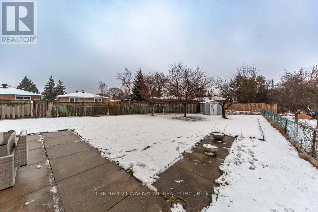 4 Albacore Crescent, Toronto, Ontario  M1H 2L3 - Photo 37 - E12671376