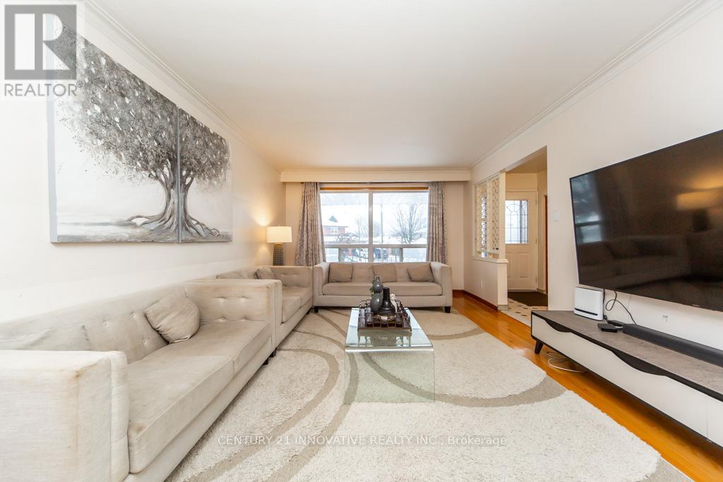 4 Albacore Crescent, Toronto, Ontario  M1H 2L3 - Photo 8 - E12671376