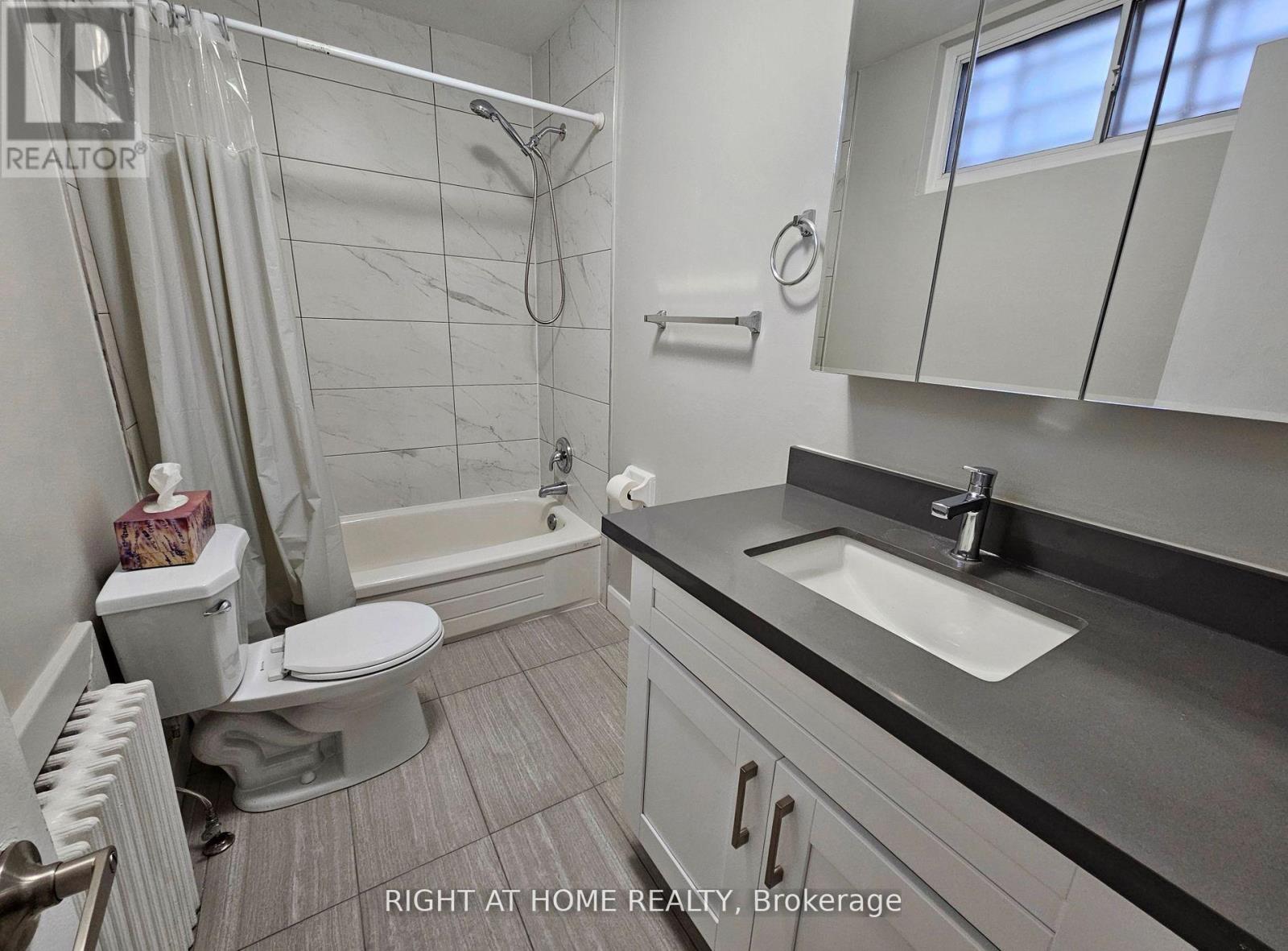 2 - 47 Dawes Road, Toronto, Ontario  M4C 5B1 - Photo 9 - E12671406