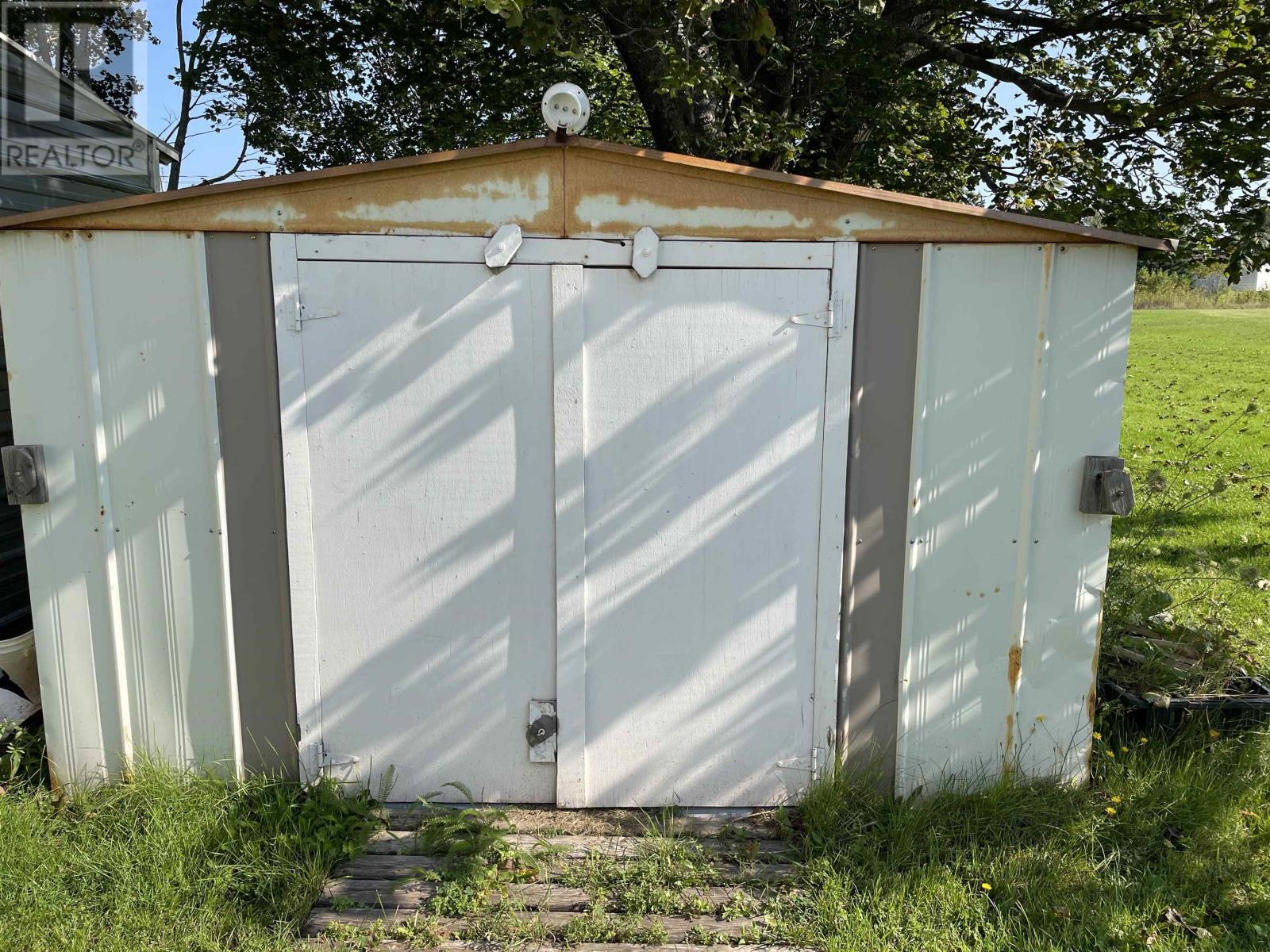 303 Phillip Street, Tignish, Prince Edward Island  C0B 2B0 - Photo 18 - 202600318