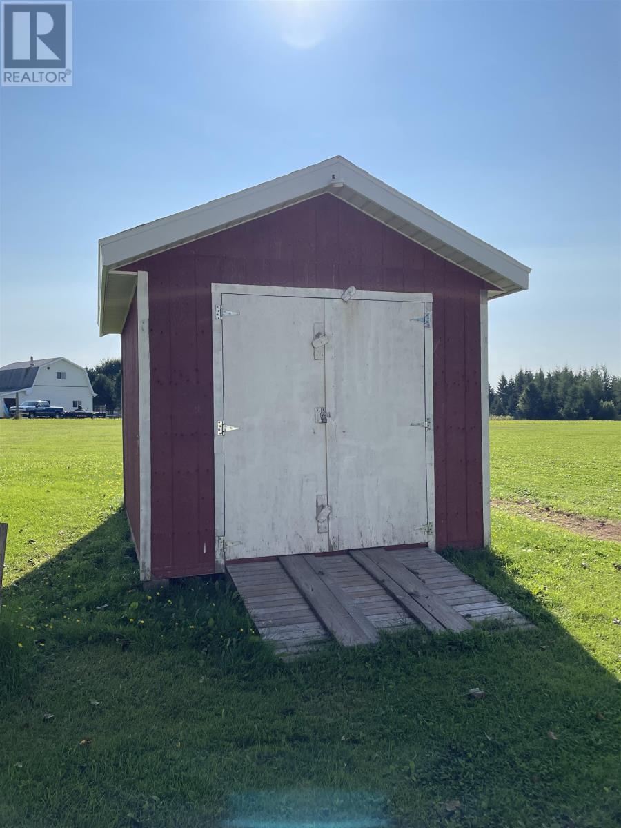 303 Phillip Street, Tignish, Prince Edward Island  C0B 2B0 - Photo 19 - 202600318