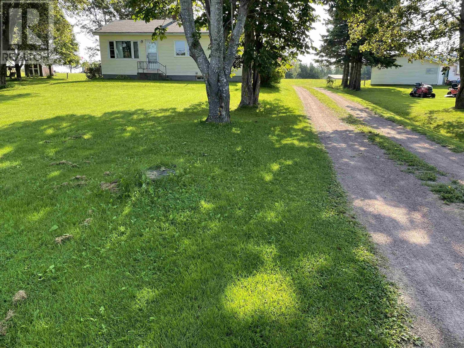 303 Phillip Street, Tignish, Prince Edward Island  C0B 2B0 - Photo 5 - 202600318