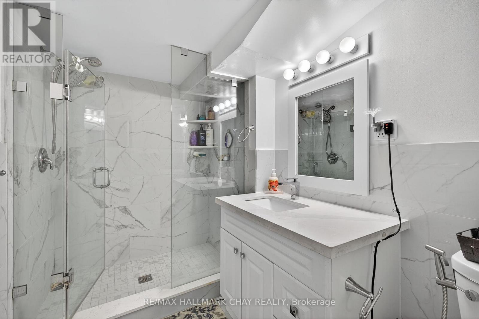 25 Heatherwood Crescent, Markham, Ontario  L3R 8W5 - Photo 34 - N12671110