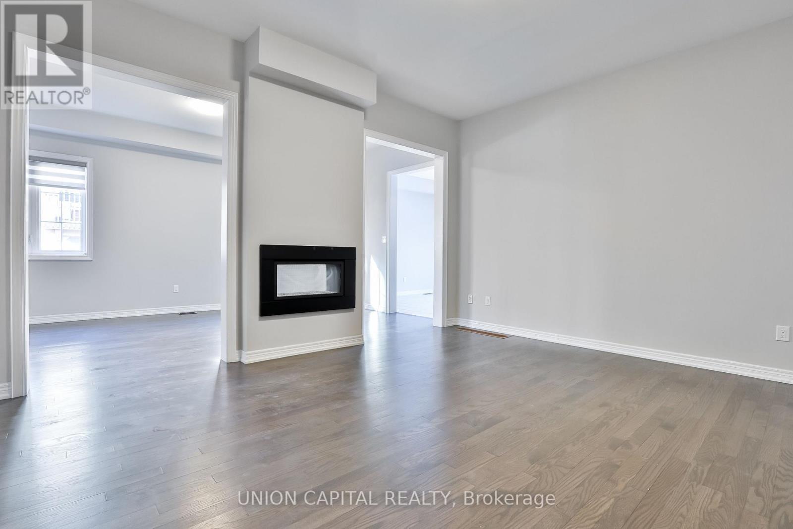 30 Leary Crescent, Richmond Hill, Ontario  L4S 0G7 - Photo 12 - N12671410