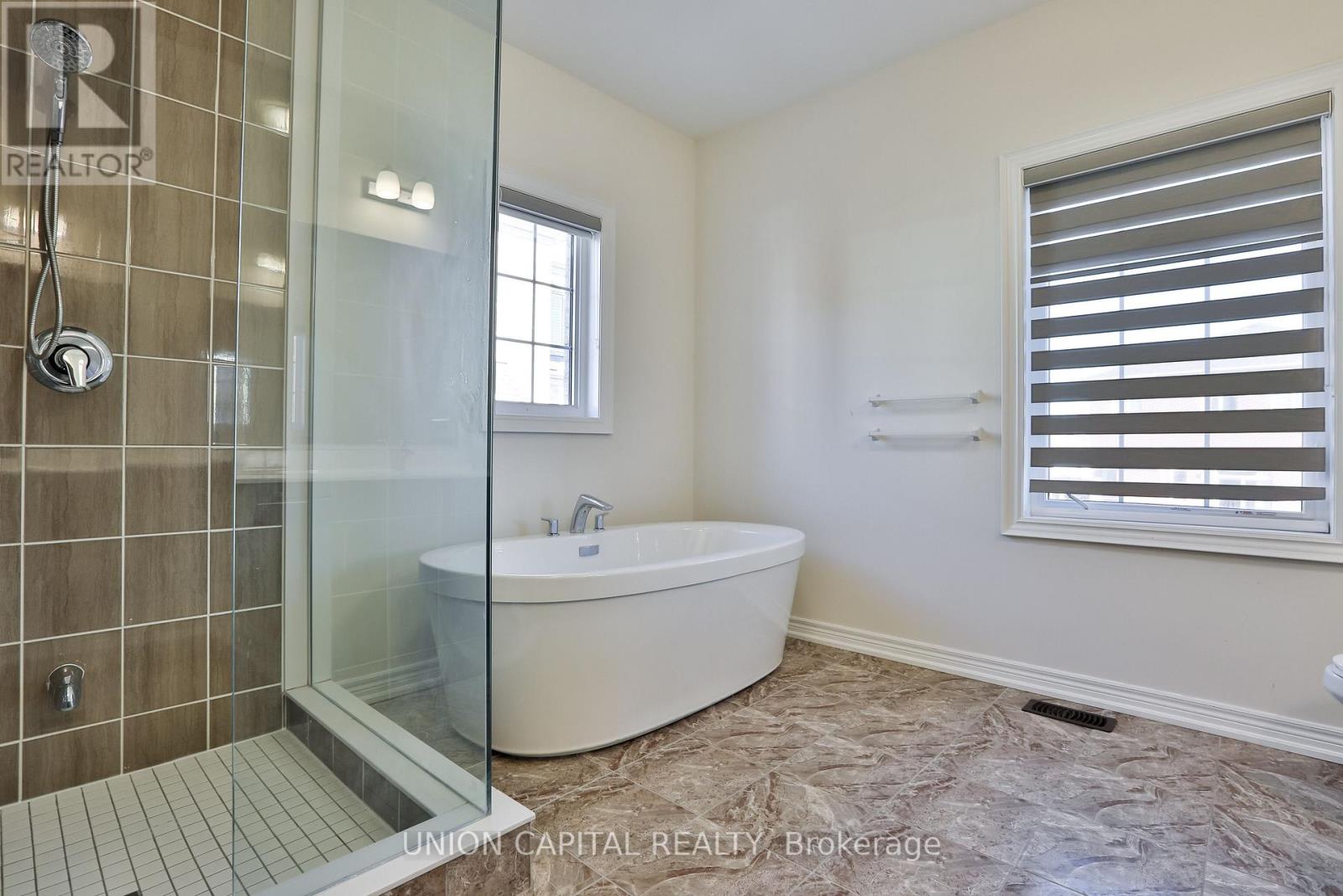 30 Leary Crescent, Richmond Hill, Ontario  L4S 0G7 - Photo 24 - N12671410