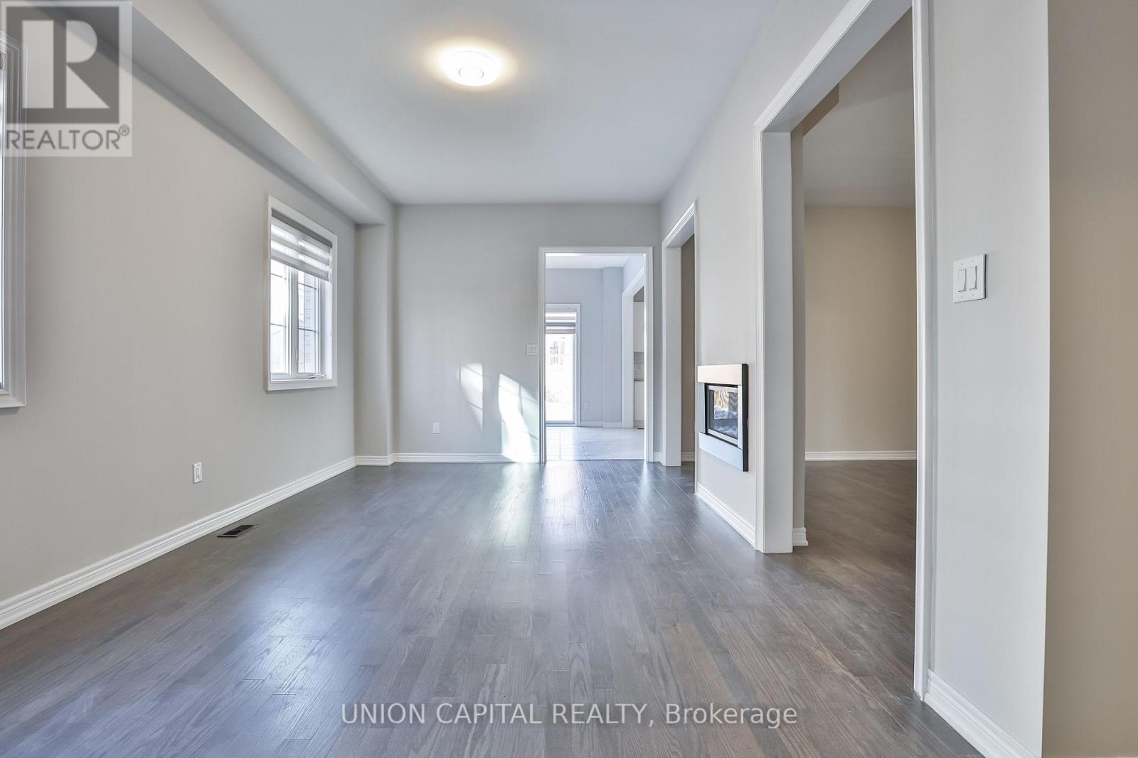 30 Leary Crescent, Richmond Hill, Ontario  L4S 0G7 - Photo 7 - N12671410