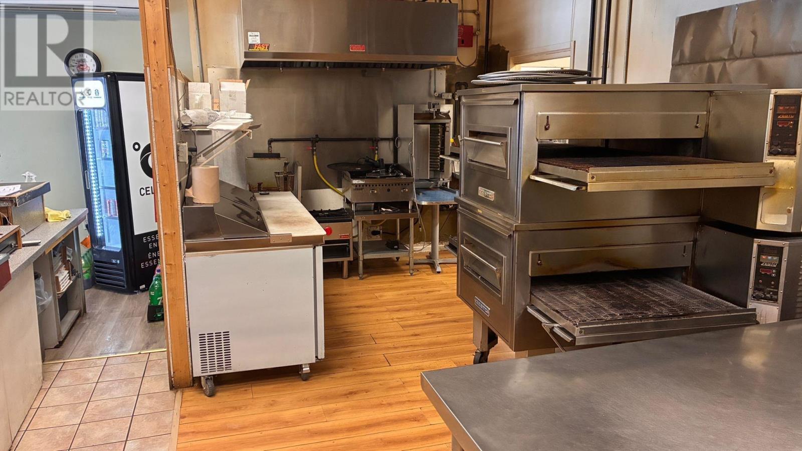 4 330 University Avenue, Charlottetown, Prince Edward Island  C1A 4M6 - Photo 8 - 202600316