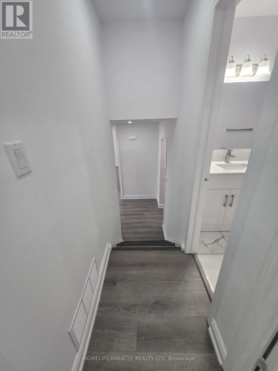 3 Sylvia Street, Barrie (Grove East), Ontario  L4M 5J3 - Photo 20 - S12671386