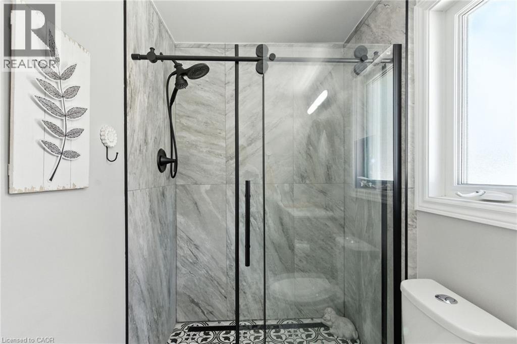 36 Pinecreek Road, Waterdown, Ontario  L8B 0H1 - Photo 27 - 40784472