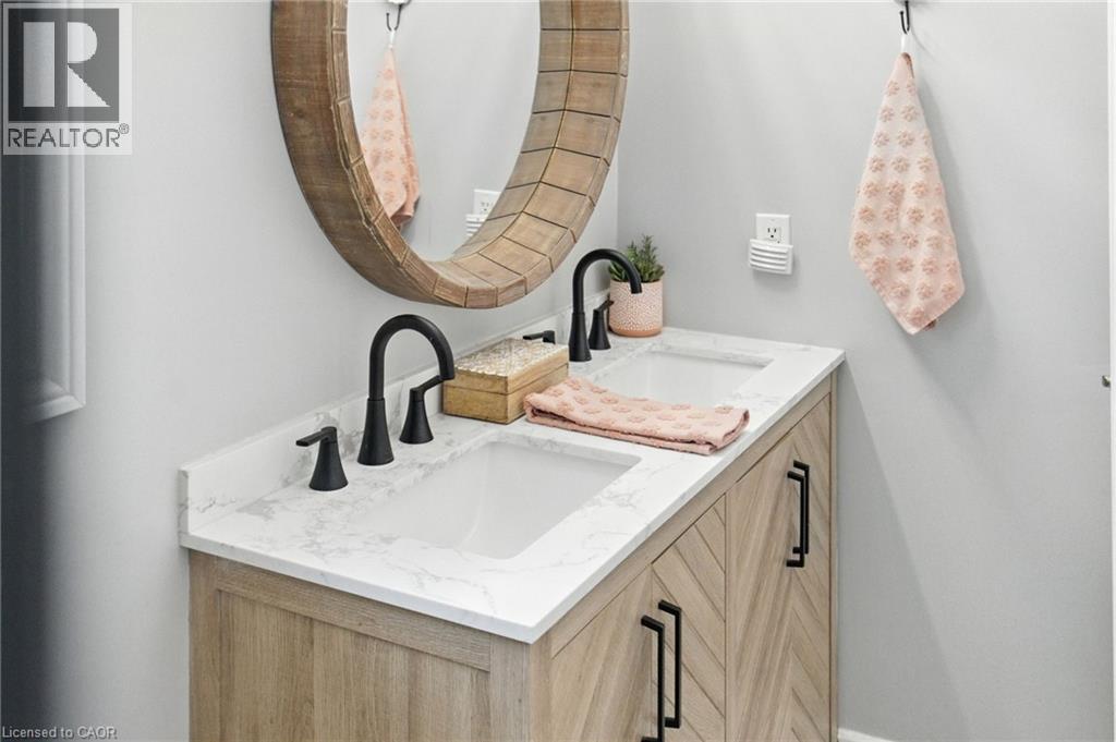 36 Pinecreek Road, Waterdown, Ontario  L8B 0H1 - Photo 26 - 40784472