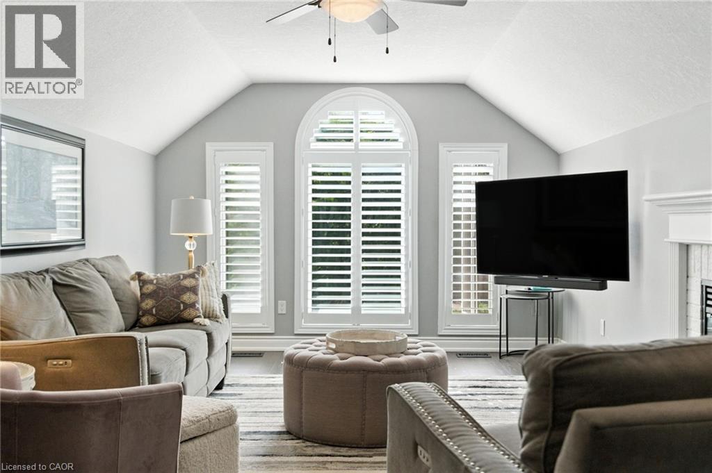 36 Pinecreek Road, Waterdown, Ontario  L8B 0H1 - Photo 22 - 40784472