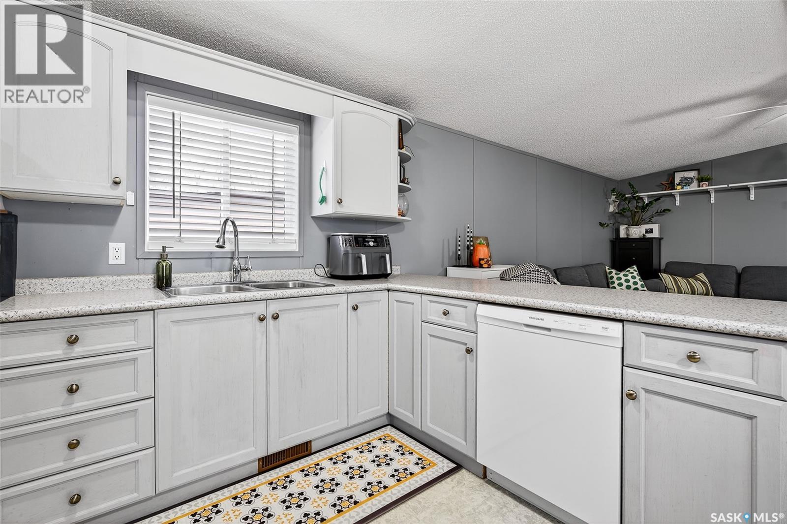 F5 1295 9th Avenue Ne, Moose Jaw, Saskatchewan  S6J 1C6 - Photo 17 - SK026343