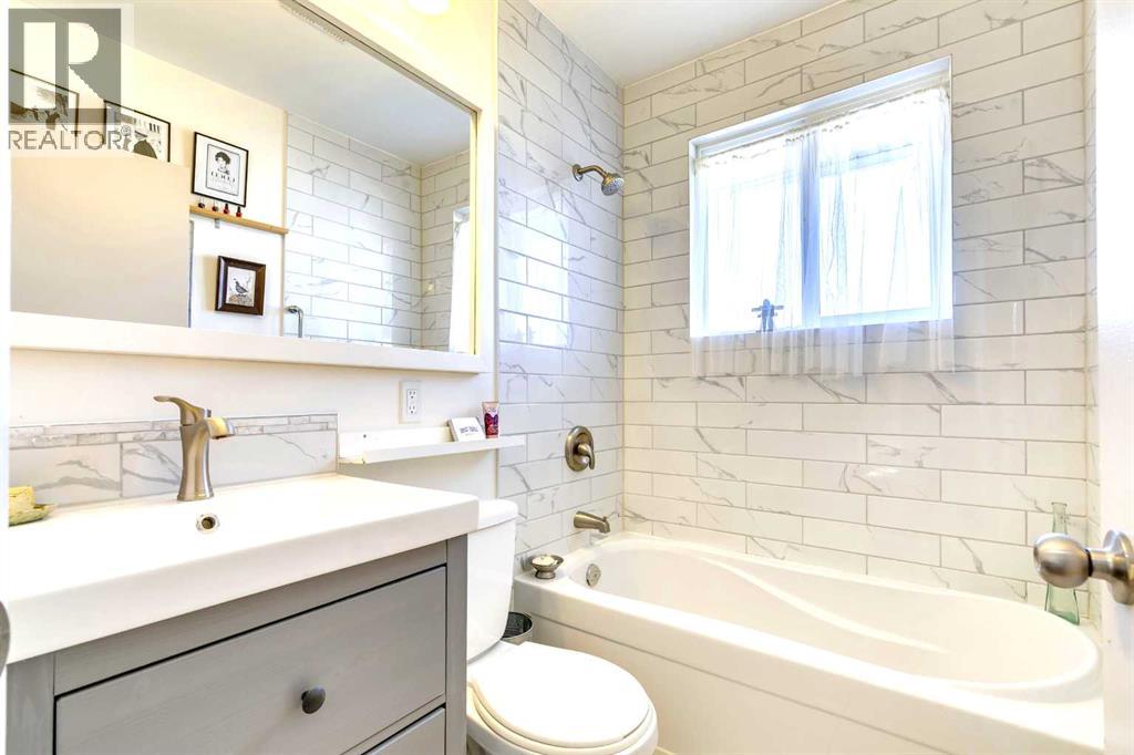 4736 Worcester Drive Sw, Calgary, Alberta  T3G 3l6 - Photo 14 - A2277412