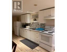 18 KING GEORGE ROAD, Toronto, Ontario