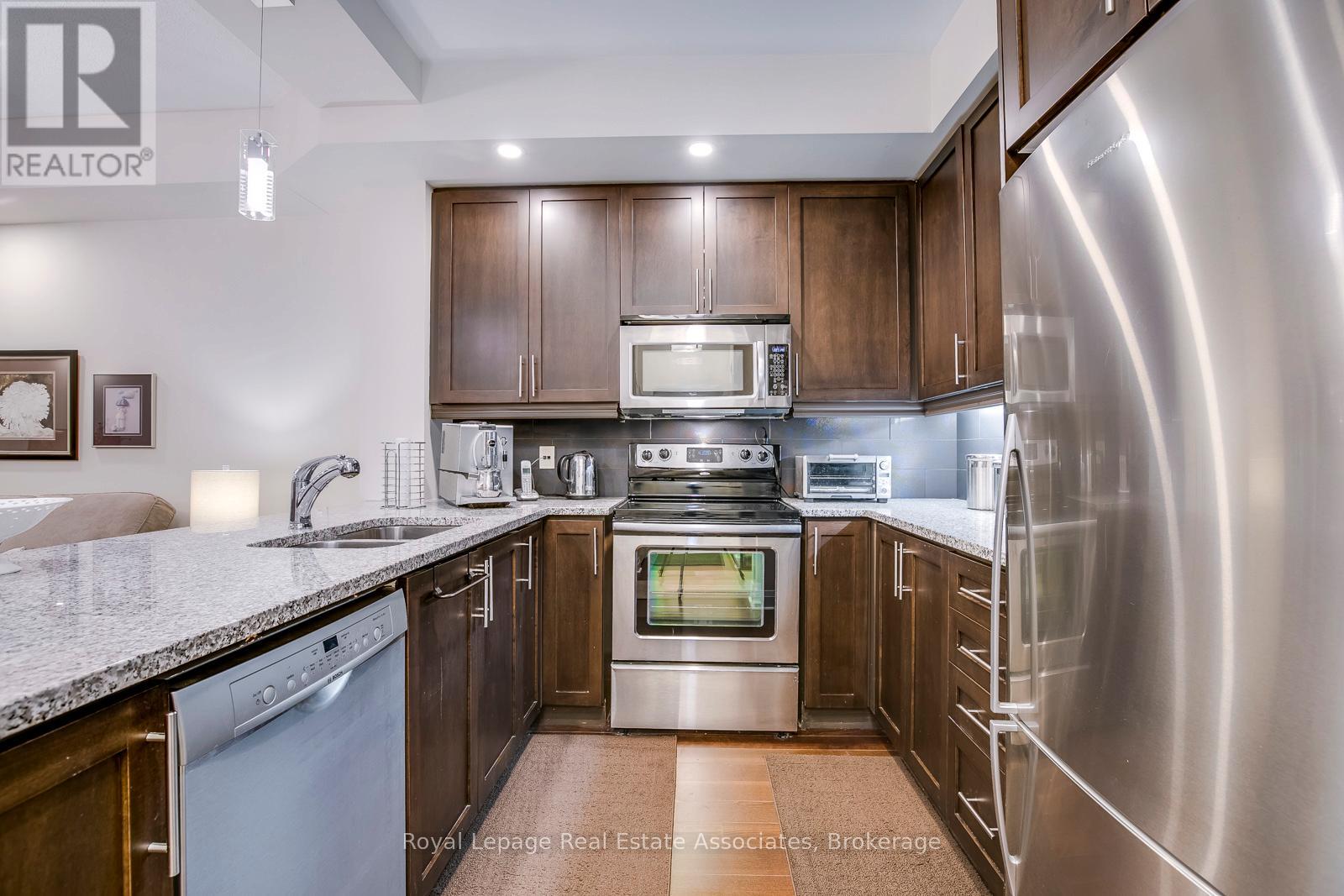 308 - 1 Hurontario Street, Mississauga, Ontario  L5G 0A3 - Photo 12 - W12671136