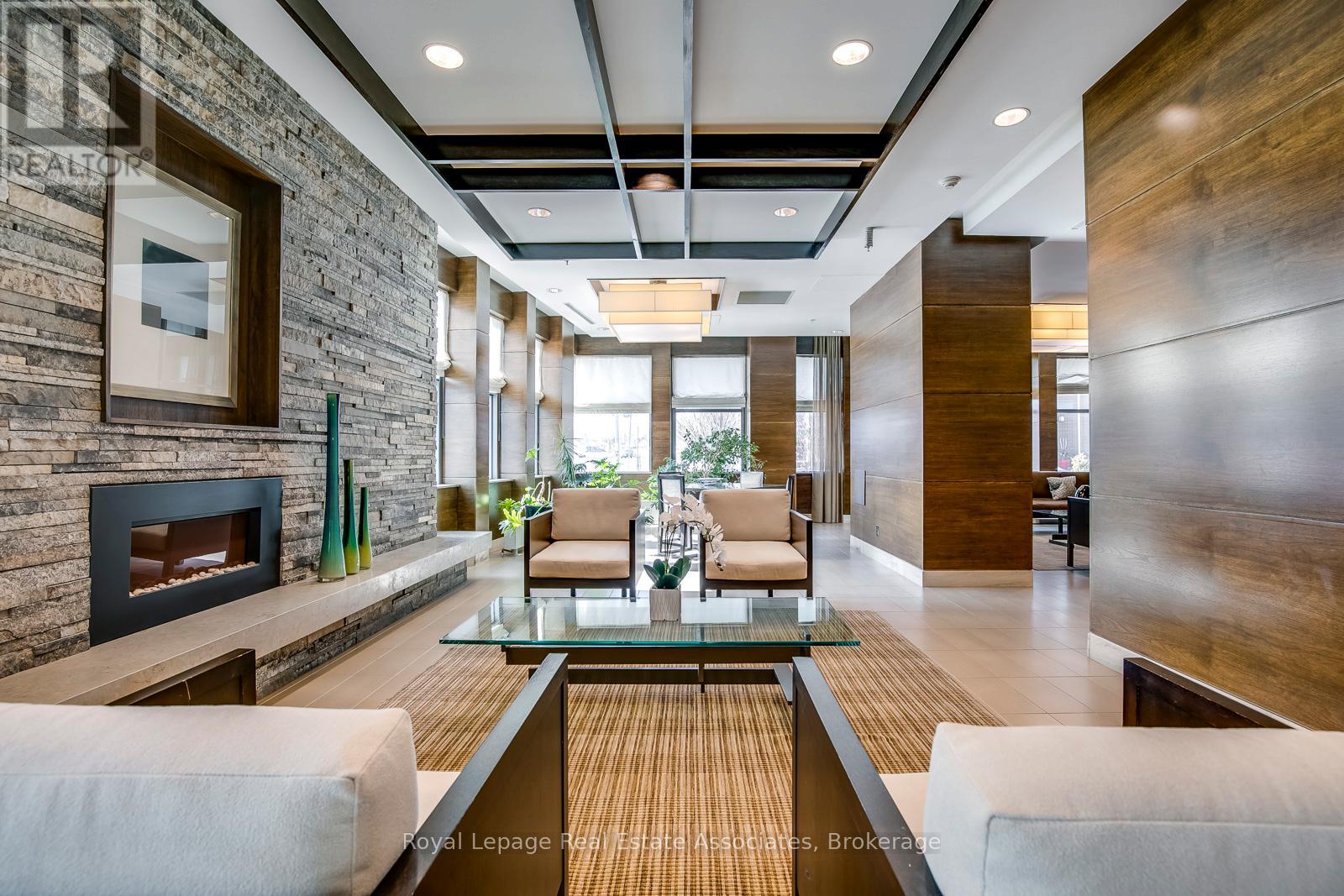 308 - 1 Hurontario Street, Mississauga, Ontario  L5G 0A3 - Photo 7 - W12671136