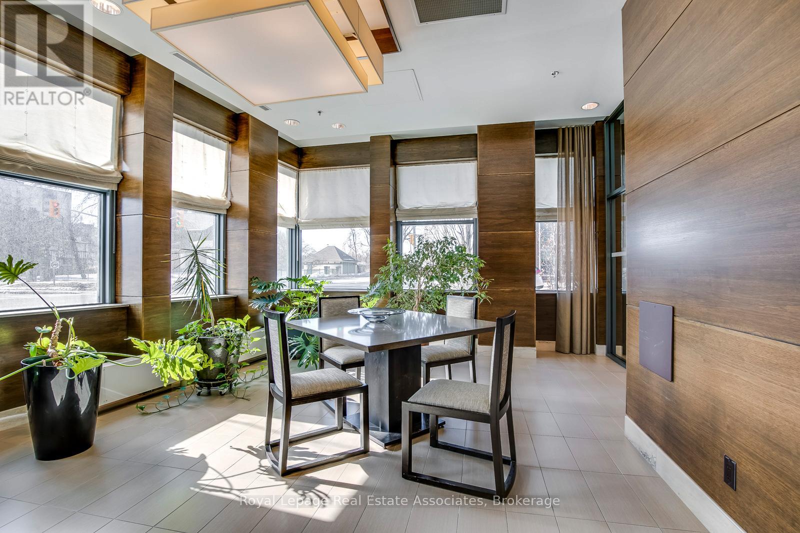 308 - 1 Hurontario Street, Mississauga, Ontario  L5G 0A3 - Photo 8 - W12671136