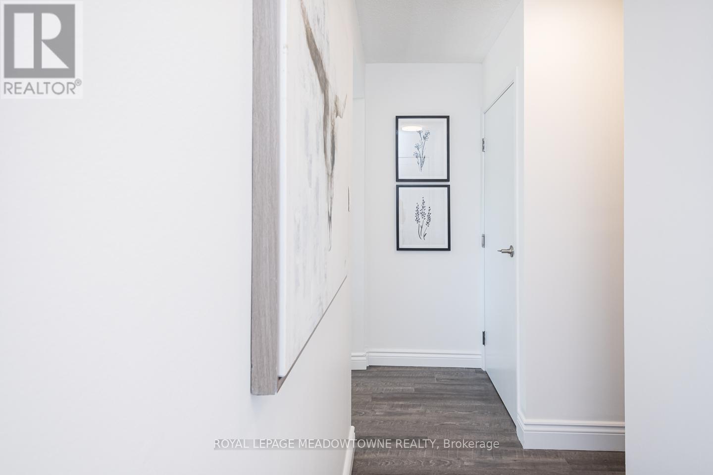 Main - 611 Beaver Court, Milton, Ontario  L9T 4A8 - Photo 2 - W12671206