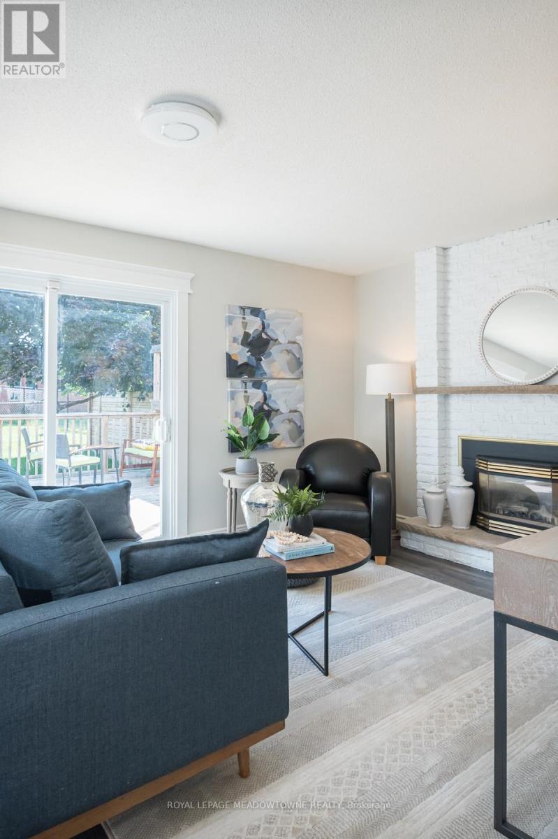 Main - 611 Beaver Court, Milton, Ontario  L9T 4A8 - Photo 8 - W12671206