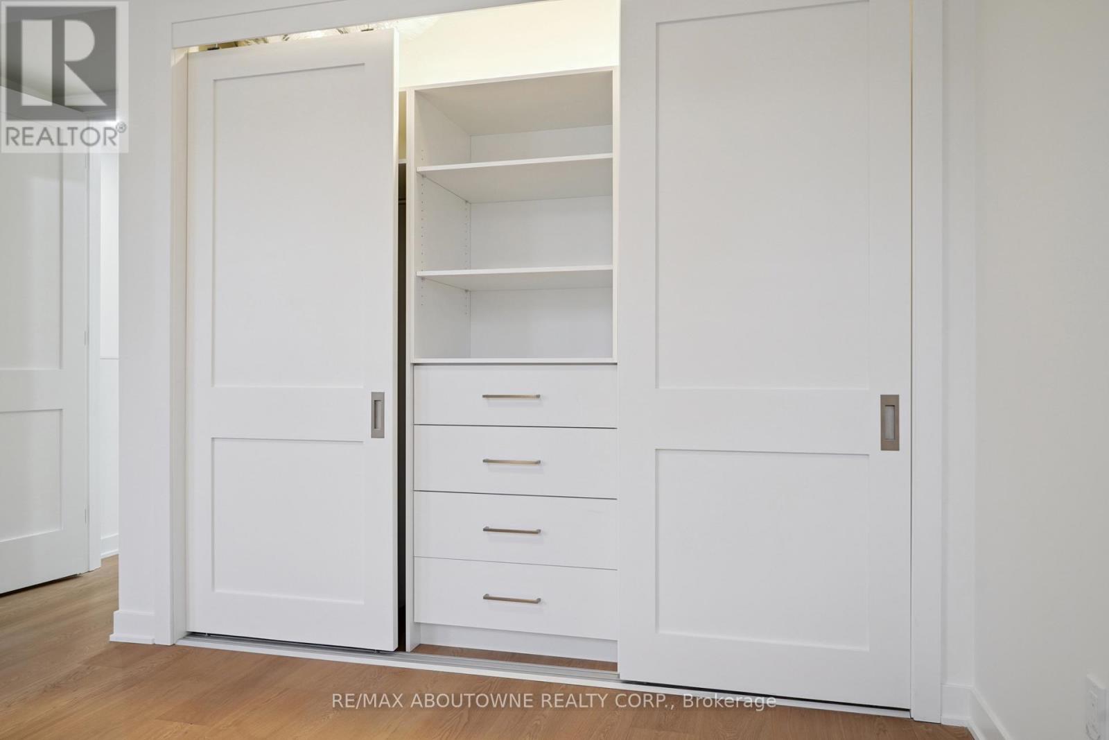 Laneway - 436 Concord Avenue, Toronto, Ontario  M6H 2P8 - Photo 12 - W12671222