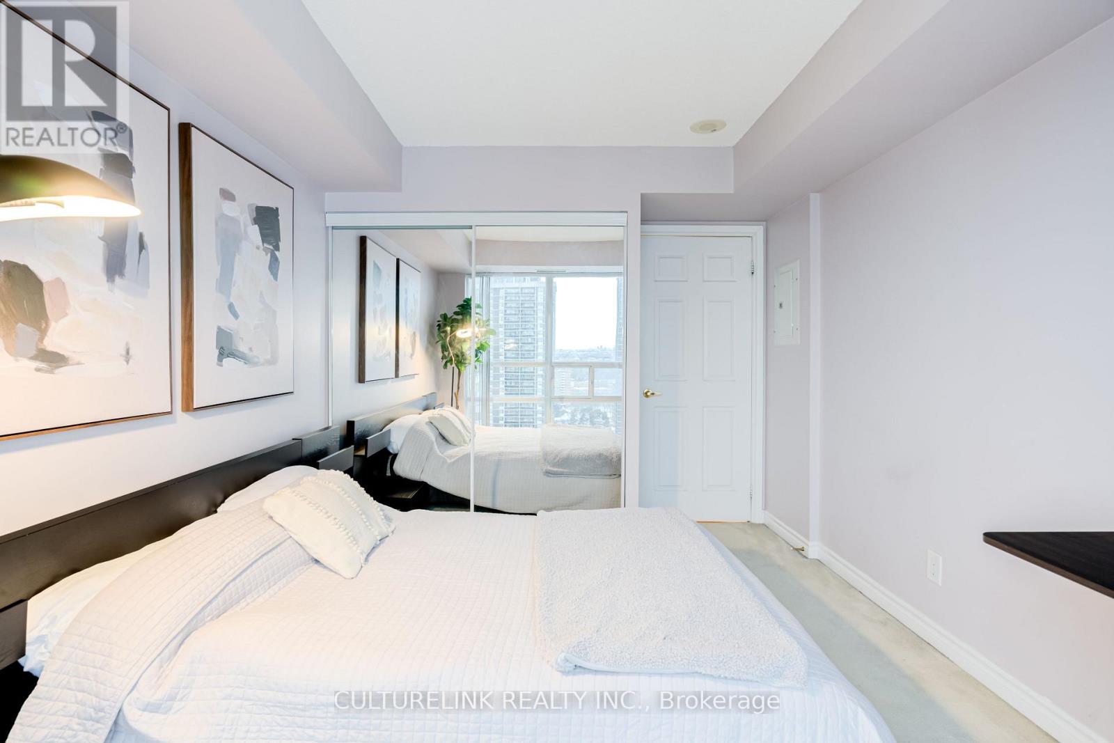 2209 - 5 Michael Power Place, Toronto, Ontario  M9A 0A3 - Photo 11 - W12671238