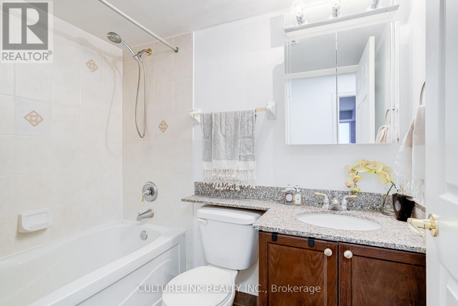 2209 - 5 Michael Power Place, Toronto, Ontario  M9A 0A3 - Photo 12 - W12671238