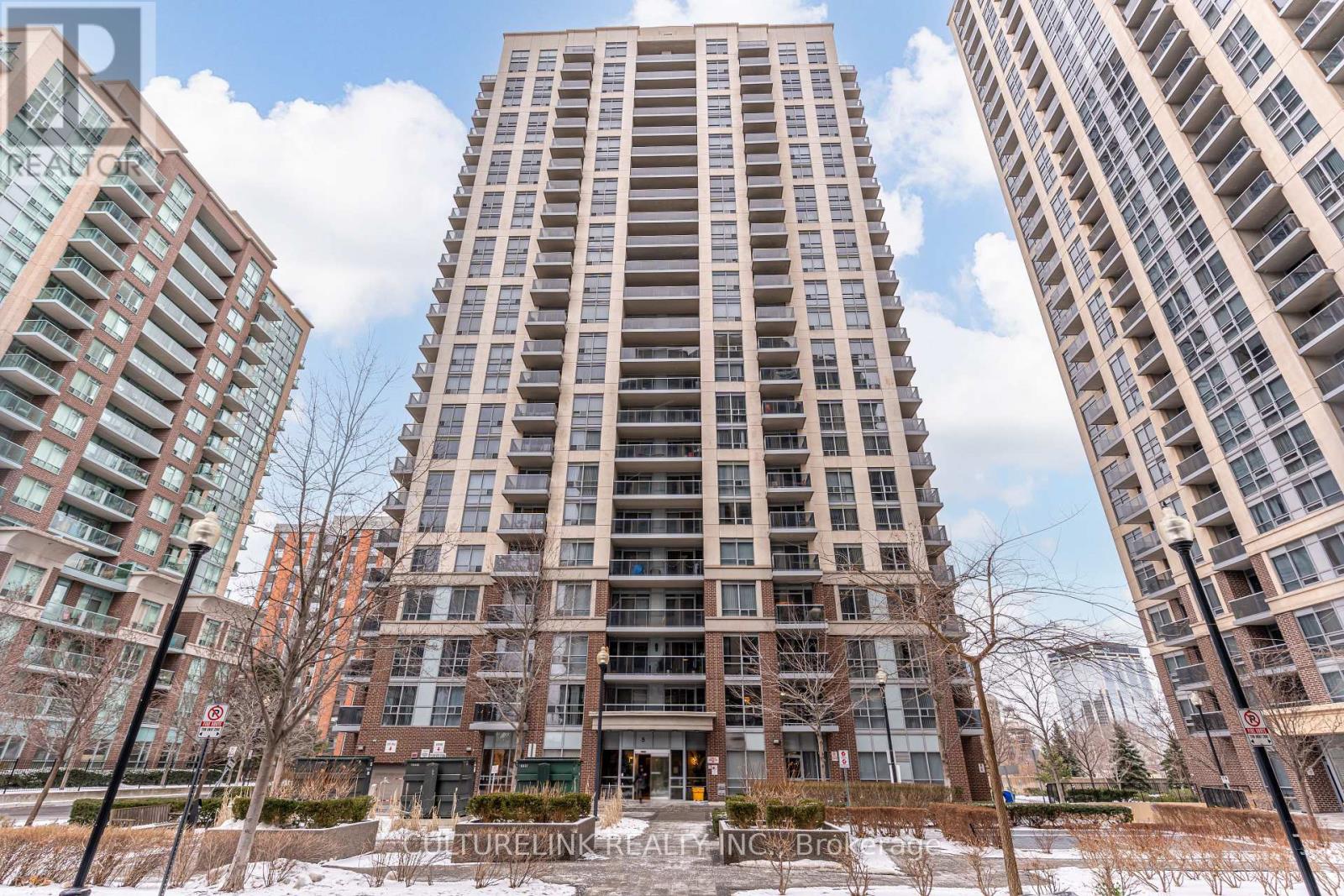 2209 - 5 Michael Power Place, Toronto, Ontario  M9A 0A3 - Photo 31 - W12671238