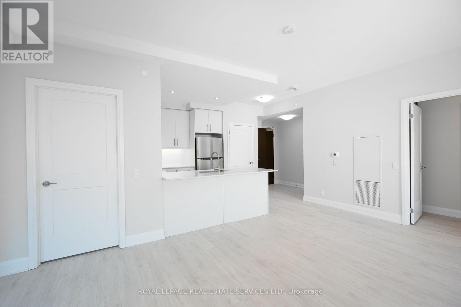 1803 - 15 Lynch Street, Brampton, Ontario  L6W 2Z8 - Photo 7 - W12671280